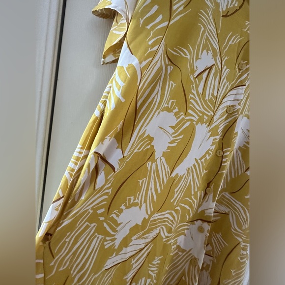All in Favor maxi dress size women’s medium M tropical yellow short sleeves - Picture 6 of 7